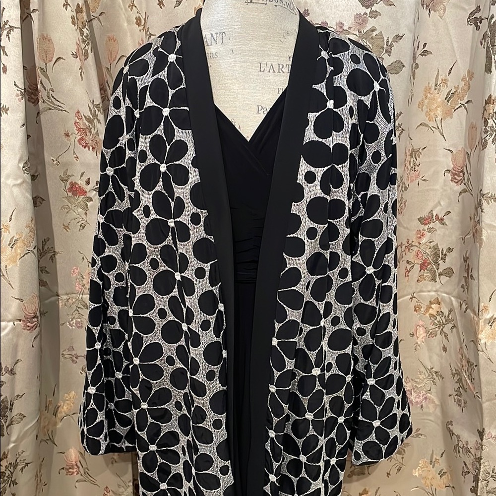Joyce Reid Black and Metallic Silver House Coat